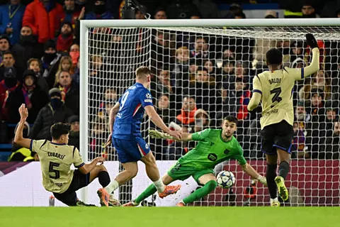 دقيقة بدقيقة.. تشيلسي 3-0 برشلونة.. ديلاب يسجل (فيديو وصور)